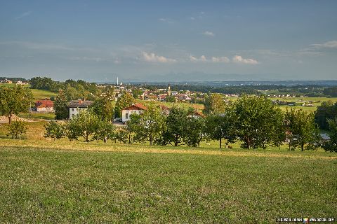 Gemeinde Tarsdorf Bezirk Braunau Tarsdorf Ortsansicht (Dirschl Johann) Österreich BR